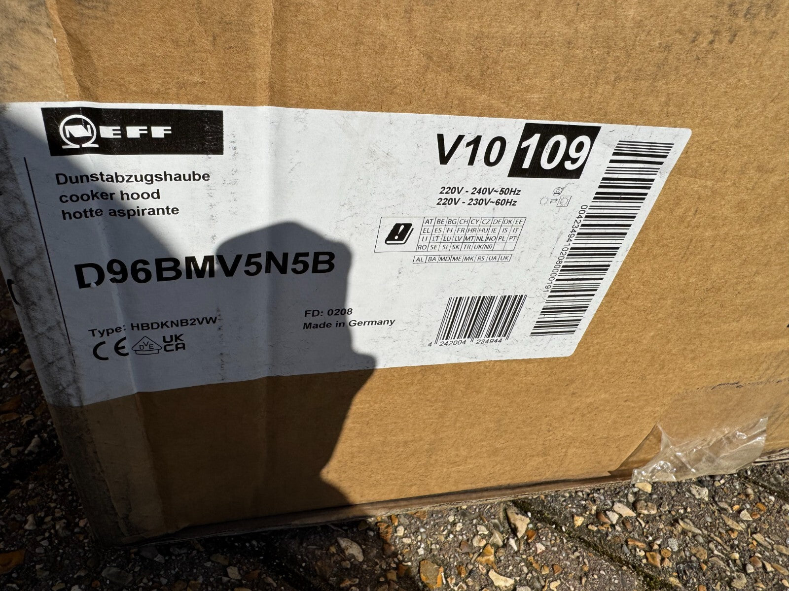 NEW NEFF N90 90cm D96BMV5N5B Wall mounted cooker hood Extractor BR2079