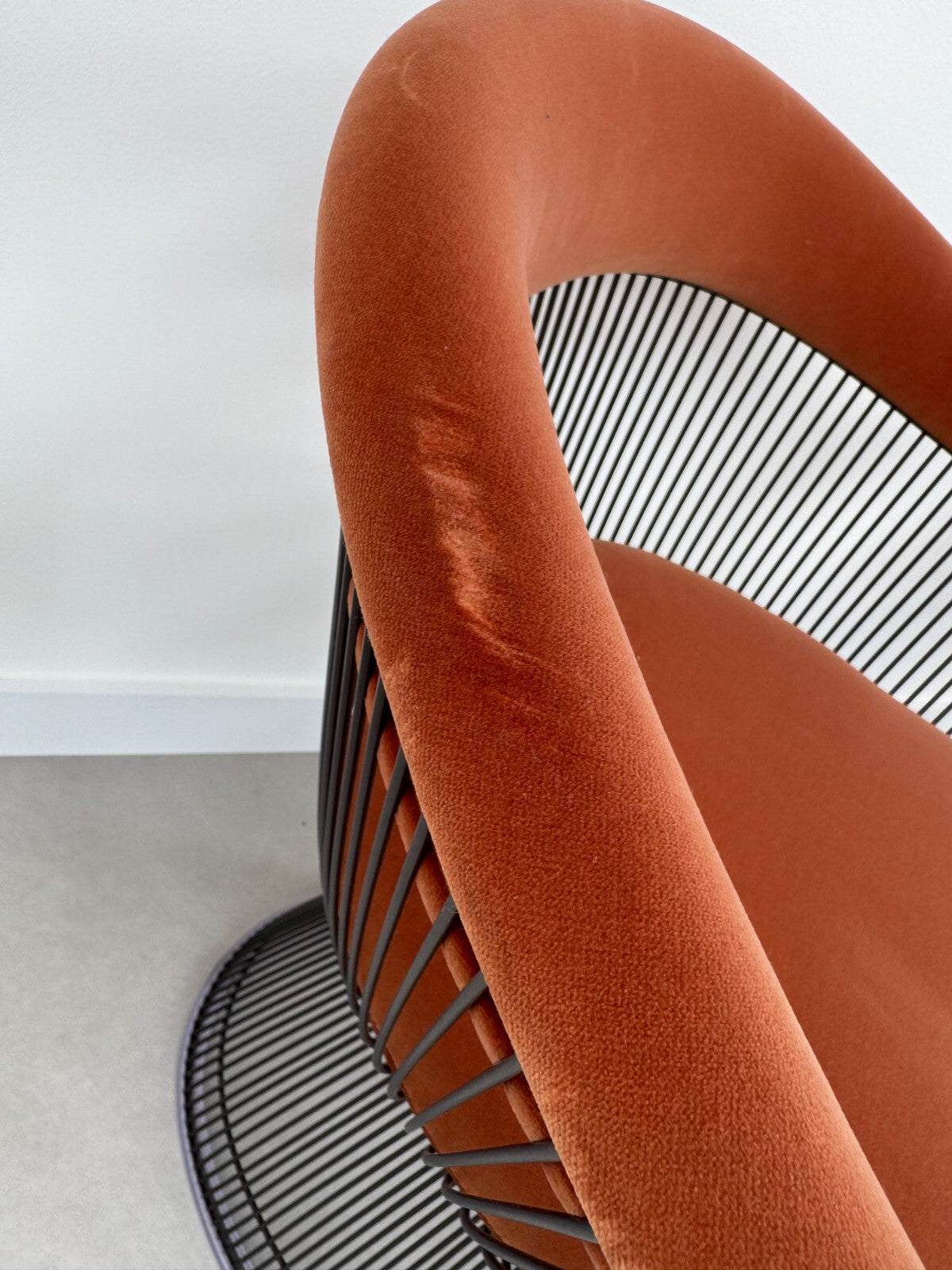 2 Ex Display Knoll Studio Warren Platner Side Chair Orange AX013