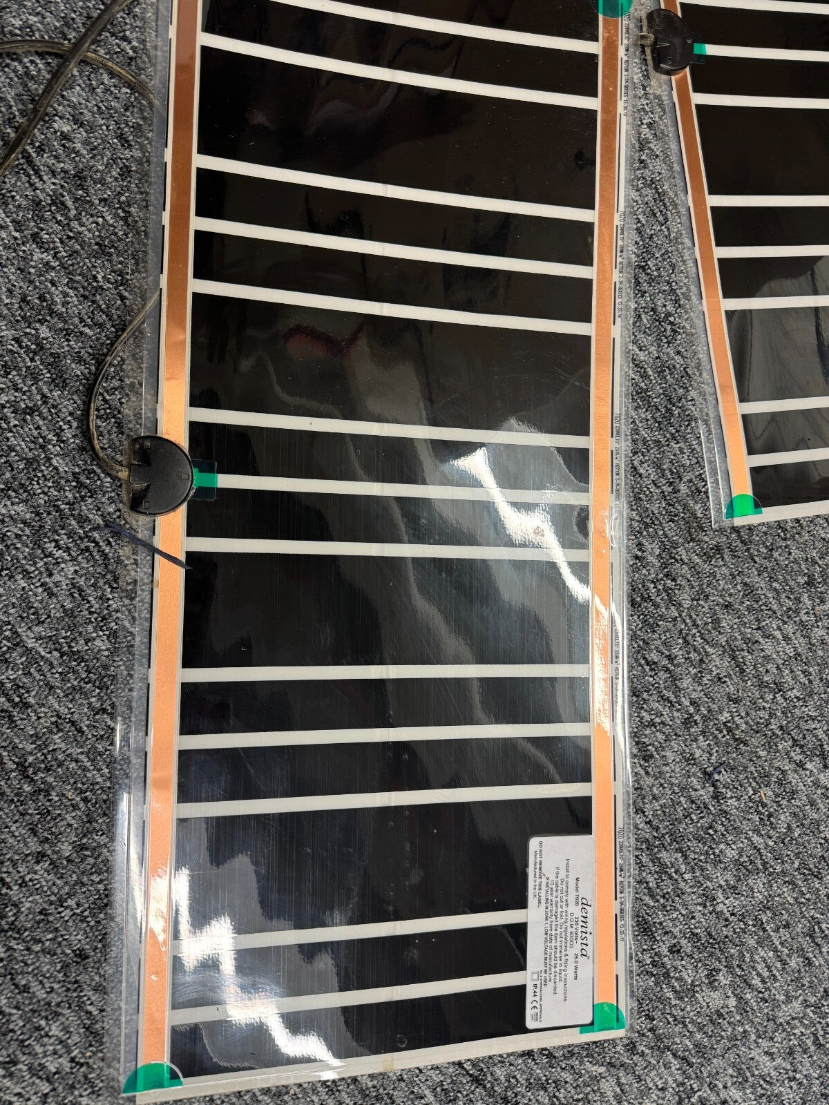 New Demista 7020 230V Heated Mirror Demister Pad 200mm x 490mm bathroom