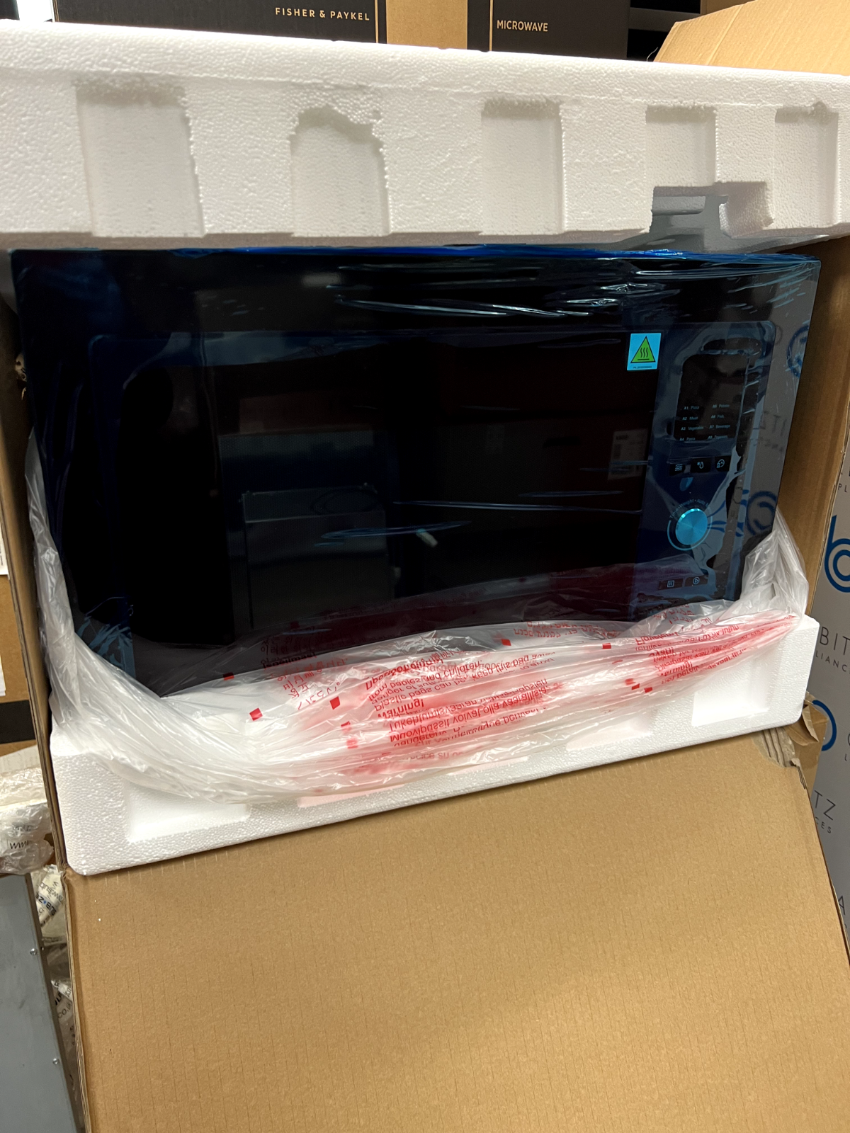 New Fisher & Paykel OM25BLSB1 COMBI microwave oven Built in BLACK Miele neff