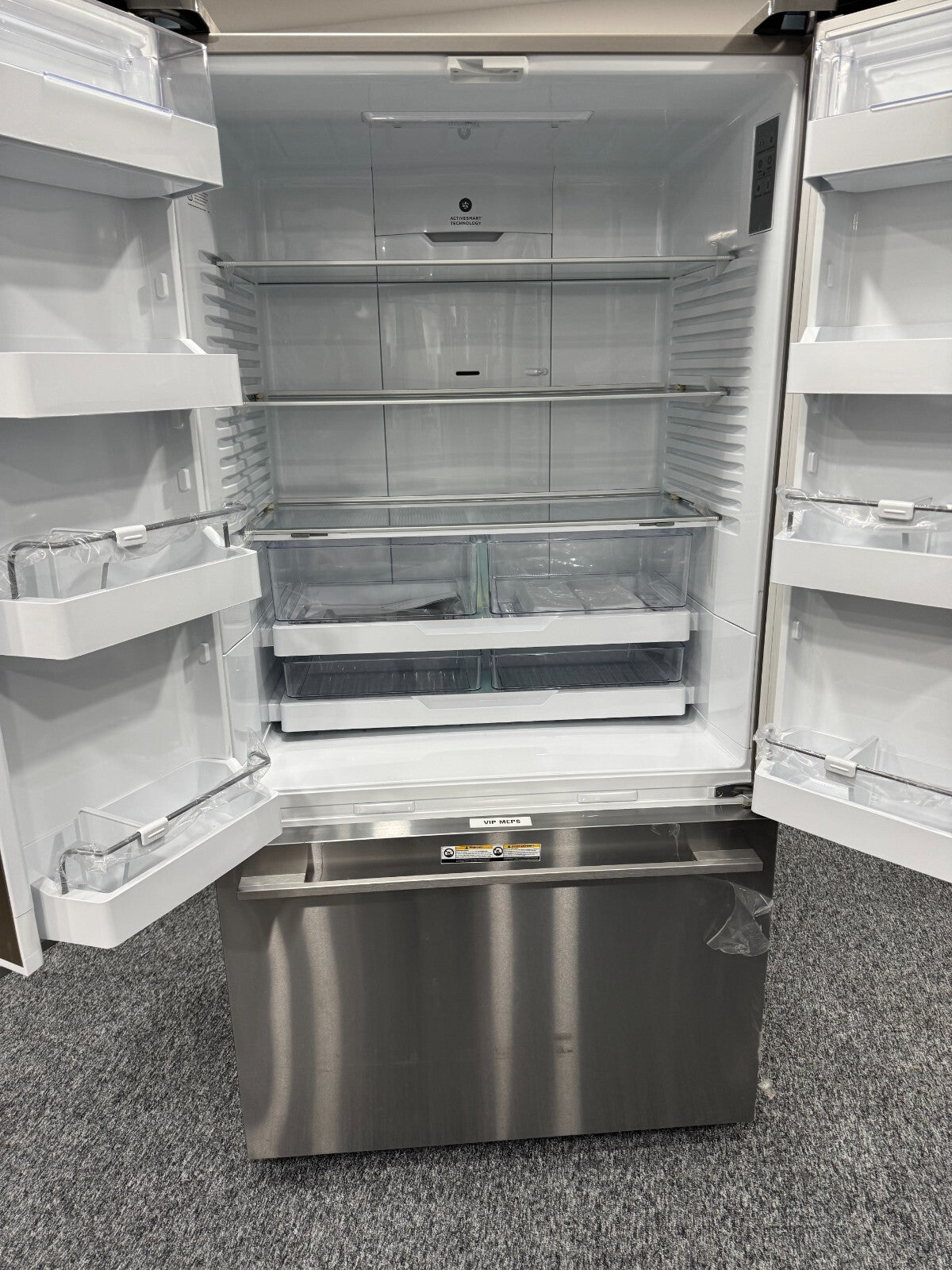 UNUSED Fisher & Paykel RF610ADX6 French Door Fridge Freezer ICE BR2278