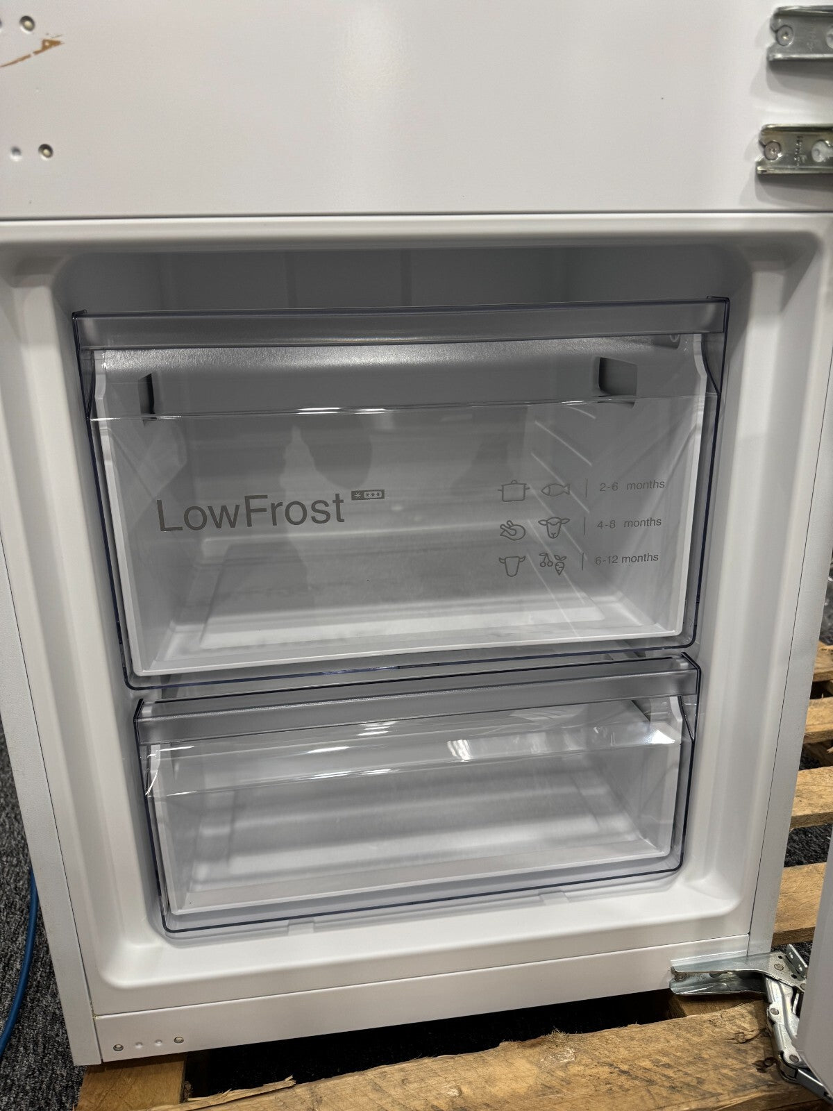 New NEFF KI5872FE0G Built in fridge freezer Integrated refrigeration BR2235