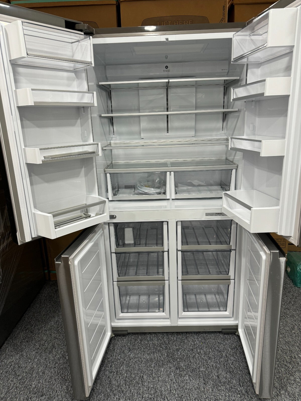 NEW Fisher & Paykel RF605QNUVX1 Fridge Freezer Freestanding Refrigerator BR581