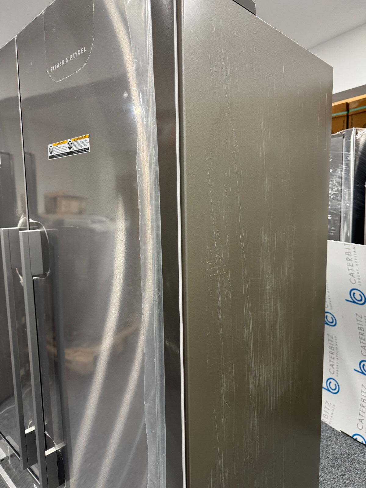 UNUSED Fisher & Paykel RF610ADX6 French Door Fridge Freezer ICE BR2278