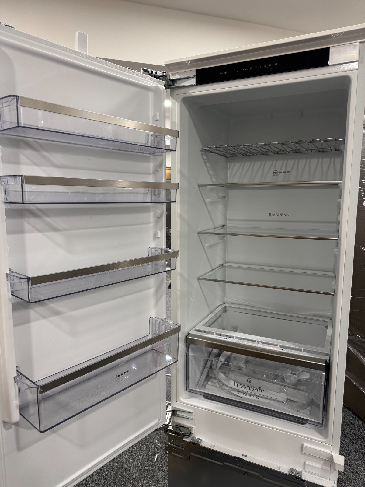 UNUSED Neff KI5872FE0G 177cm Integrated 70/30 Fridge Freezer built in BR2212