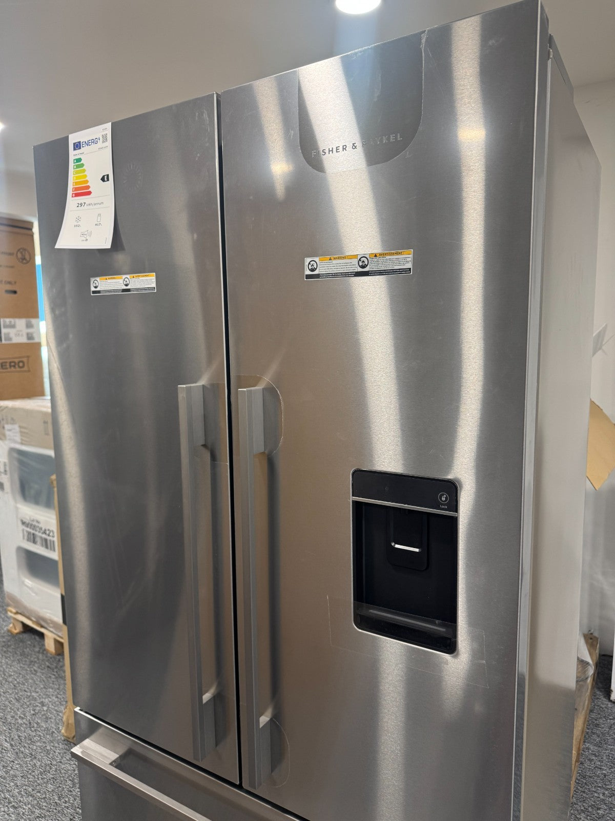 NEW UNUSED Fisher & Paykel RF540ADUX6 Fridge Freezer French Door BR2318