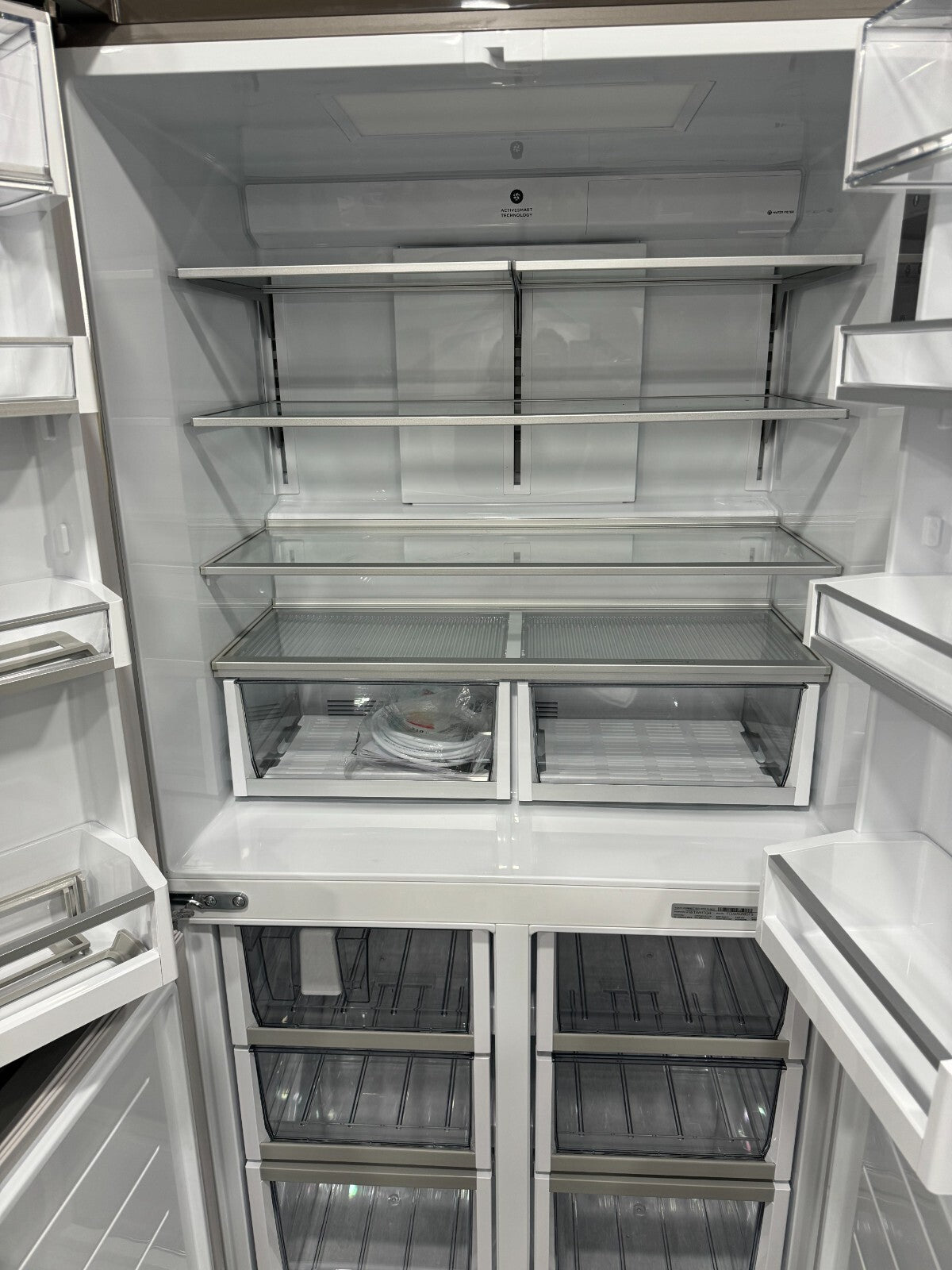 NEW Fisher & Paykel RF605QNUVX1 Fridge Freezer Freestanding Refrigerator BR581