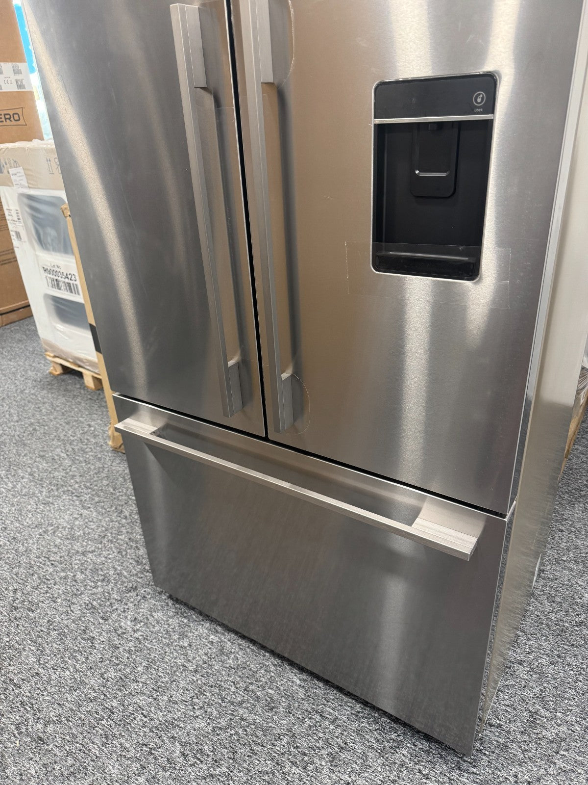 NEW UNUSED Fisher & Paykel RF540ADUX6 Fridge Freezer French Door BR2318