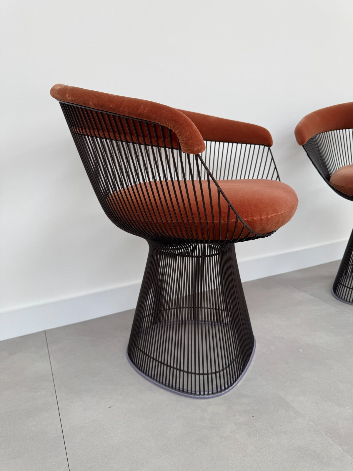 2 Ex Display Knoll Studio Warren Platner Side Chair Orange AX013