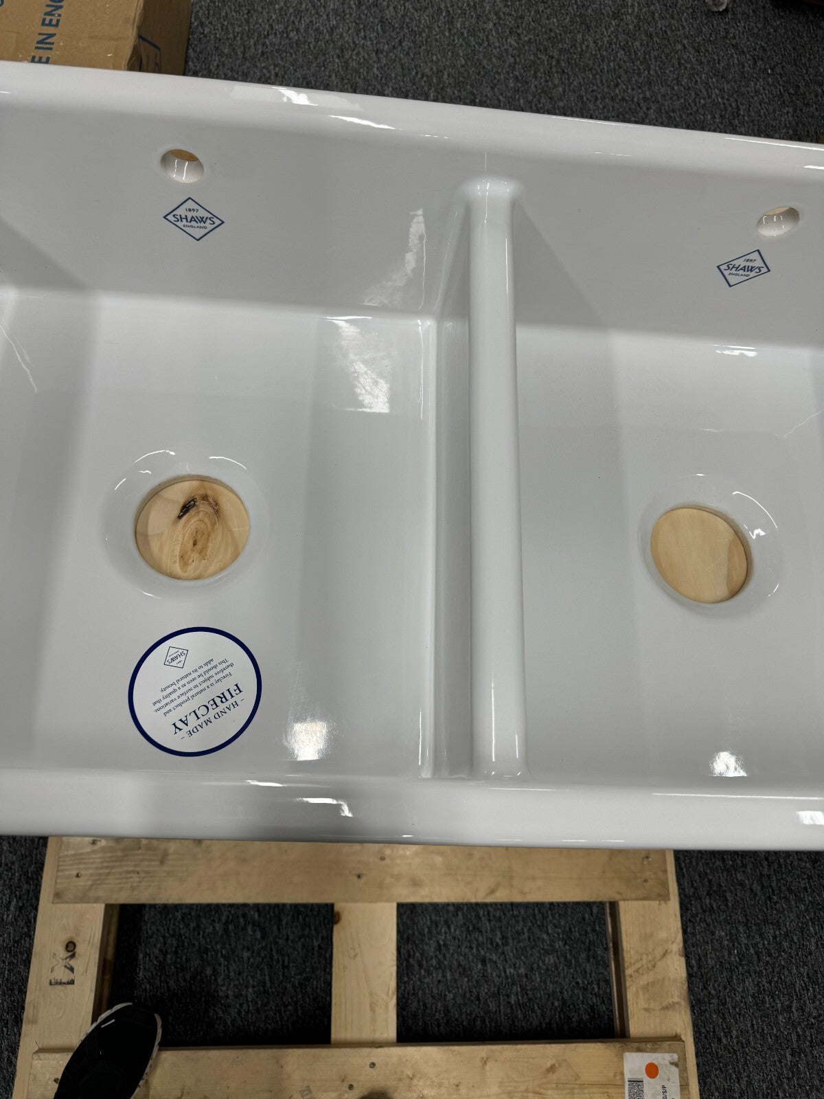 NEW Shaws Of Darwen SCSH900WH Double Bowl Kitchen Sink Basin white BR604