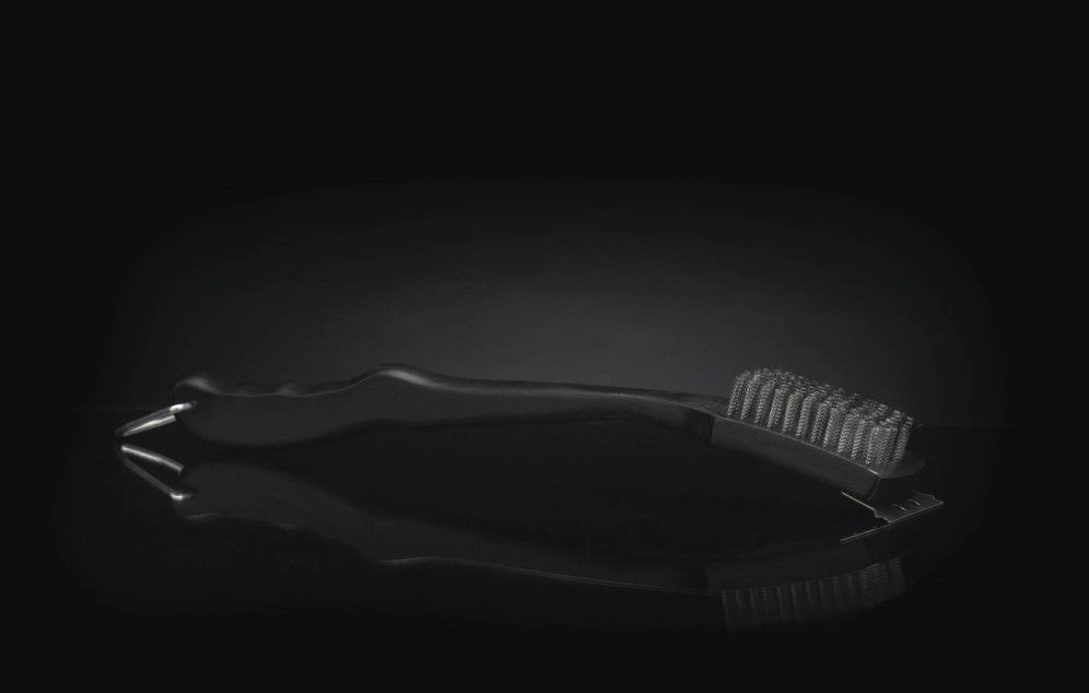 Stainless Steel Grill Brush | Durable Bristles | Metal Scraper | Ergonomic Handle | For Stainless Steel Grids | Easy Cleaning | Caterbitz UK