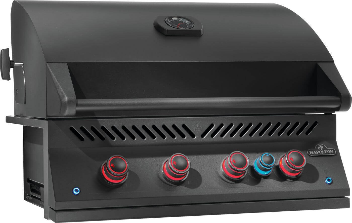 Built-In 700 Series 32 Gas Grill | 4 Burner Gas Grill | Infrared Rear Rotisserie | Stainless Steel WAVE™ Grids | Outdoor Kitchen UK | Caterbitz