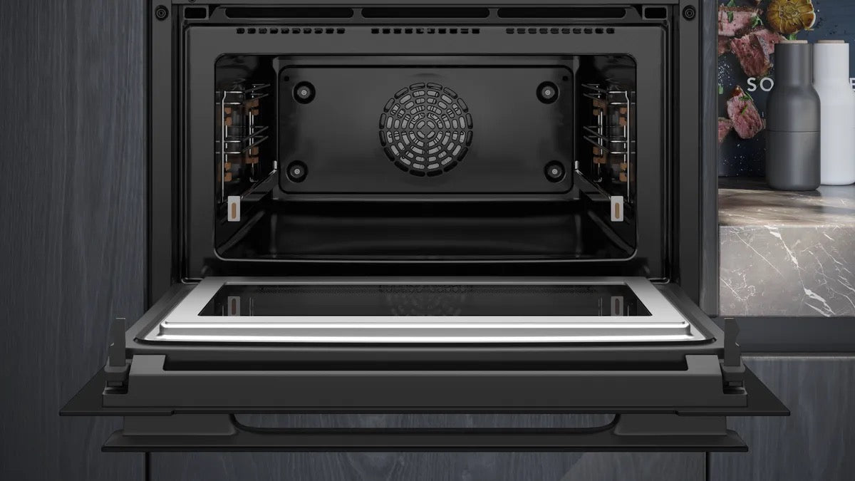 Siemens StudioLine iQ700 Built-In Oven with Microwave