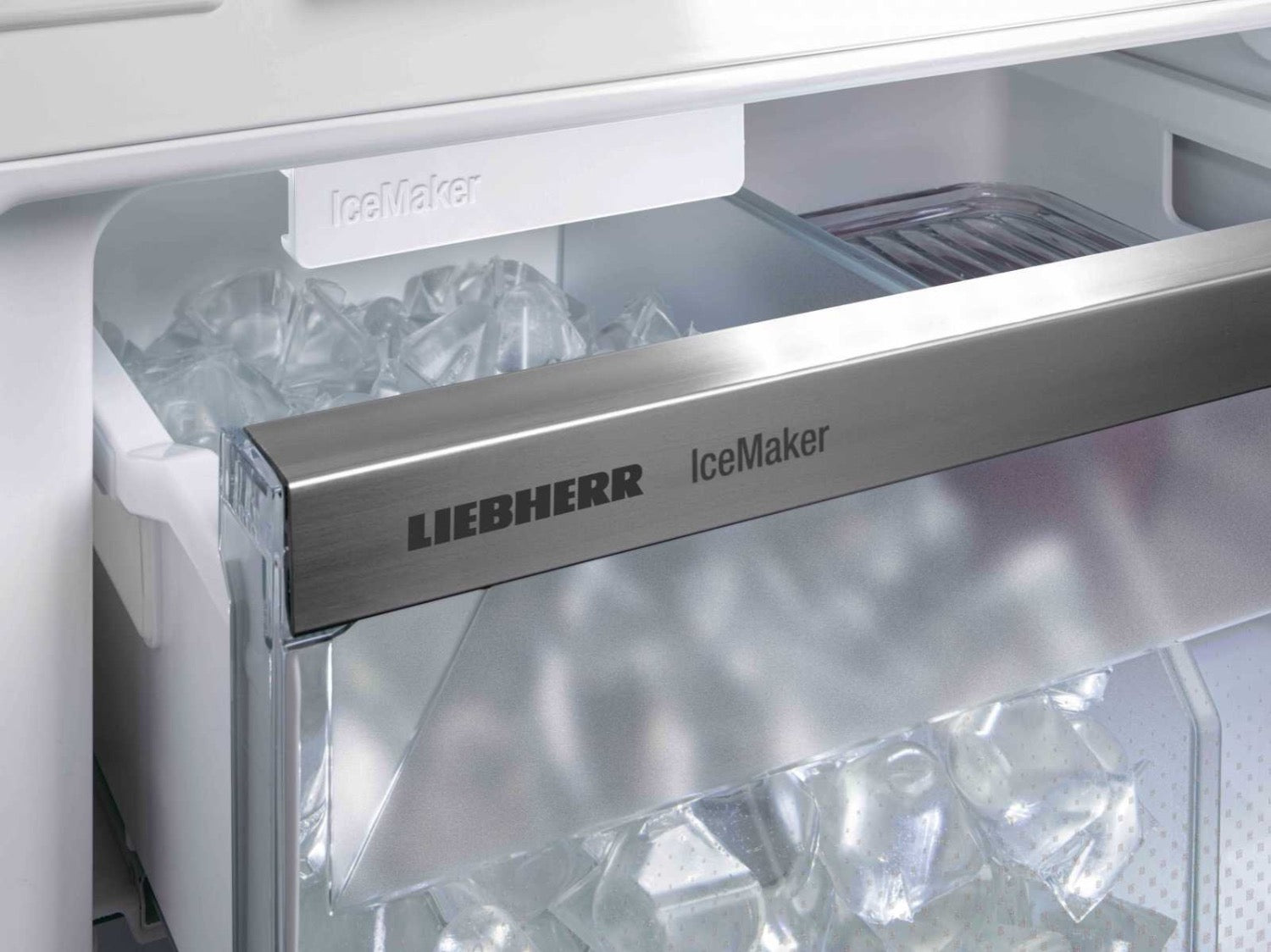 Liebherr IXRFA 5175 peak BioFresh NoFrost Side-by-side combination with AutoDoor