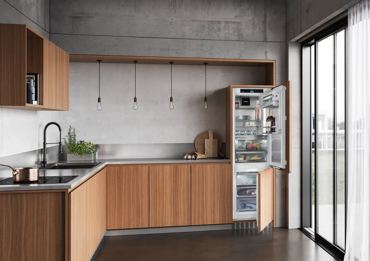 Liebherr ICBNci 5183 peak BioFresh NoFrost Integrated fridge-freezer