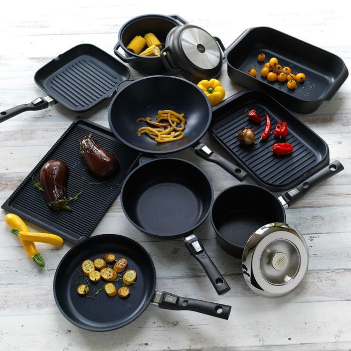 AGA Cast Aluminium 24cm Round Casserole with Skillet Lid