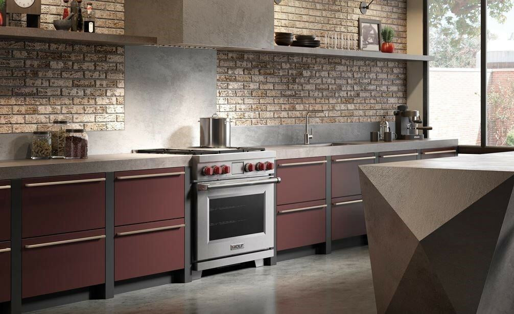 Wolf Dual Fuel Range, 4 Burner and Griddle ICBDF36450G/S/P