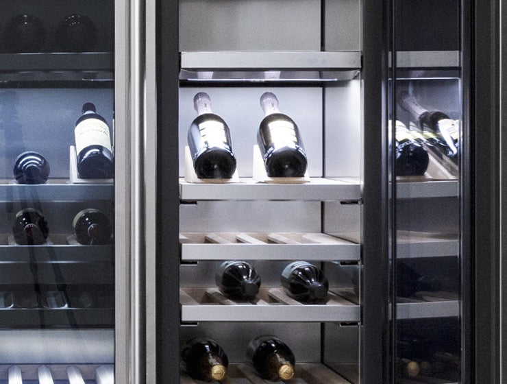 Signaute Kitchen Suite 18" Integrated Wine Cellar
