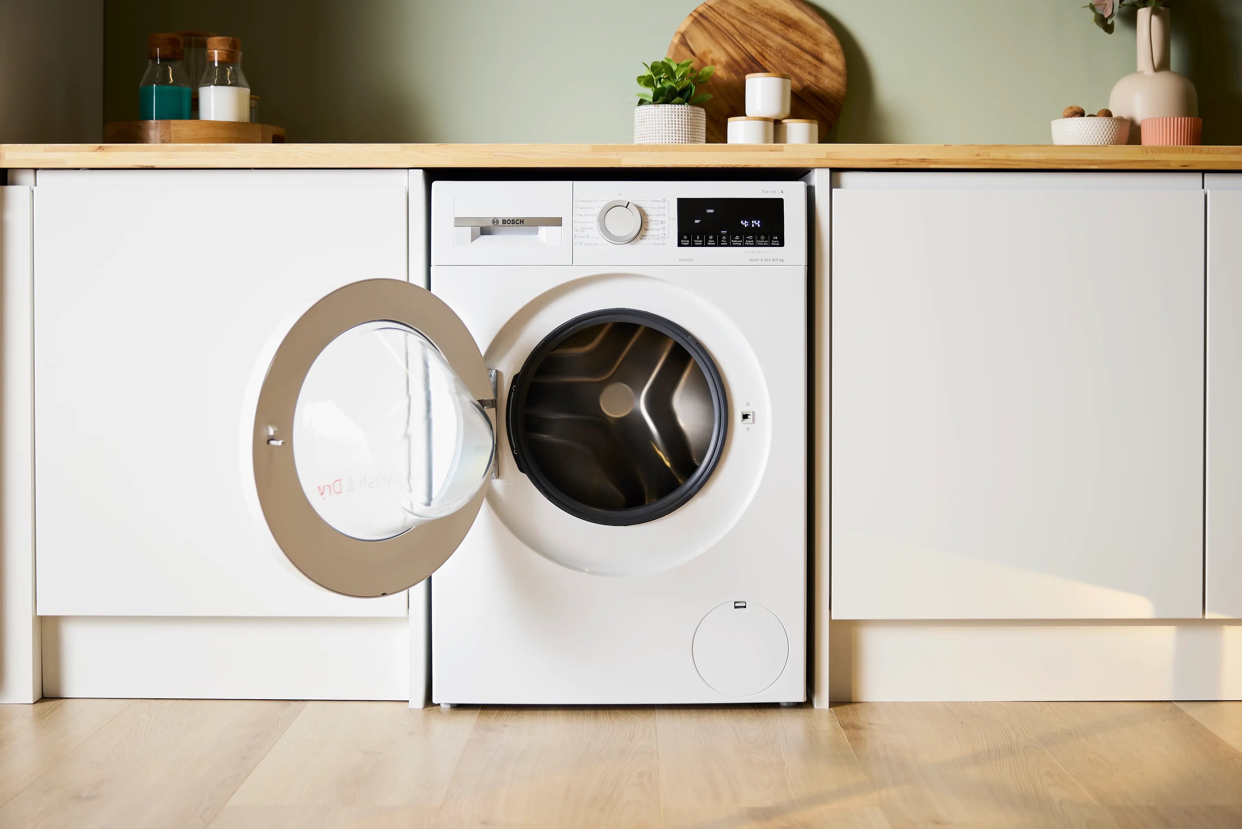 Bosch Series 4 Washer dryer 9/5 kg max. 1400 rpm - WNA144V9GB