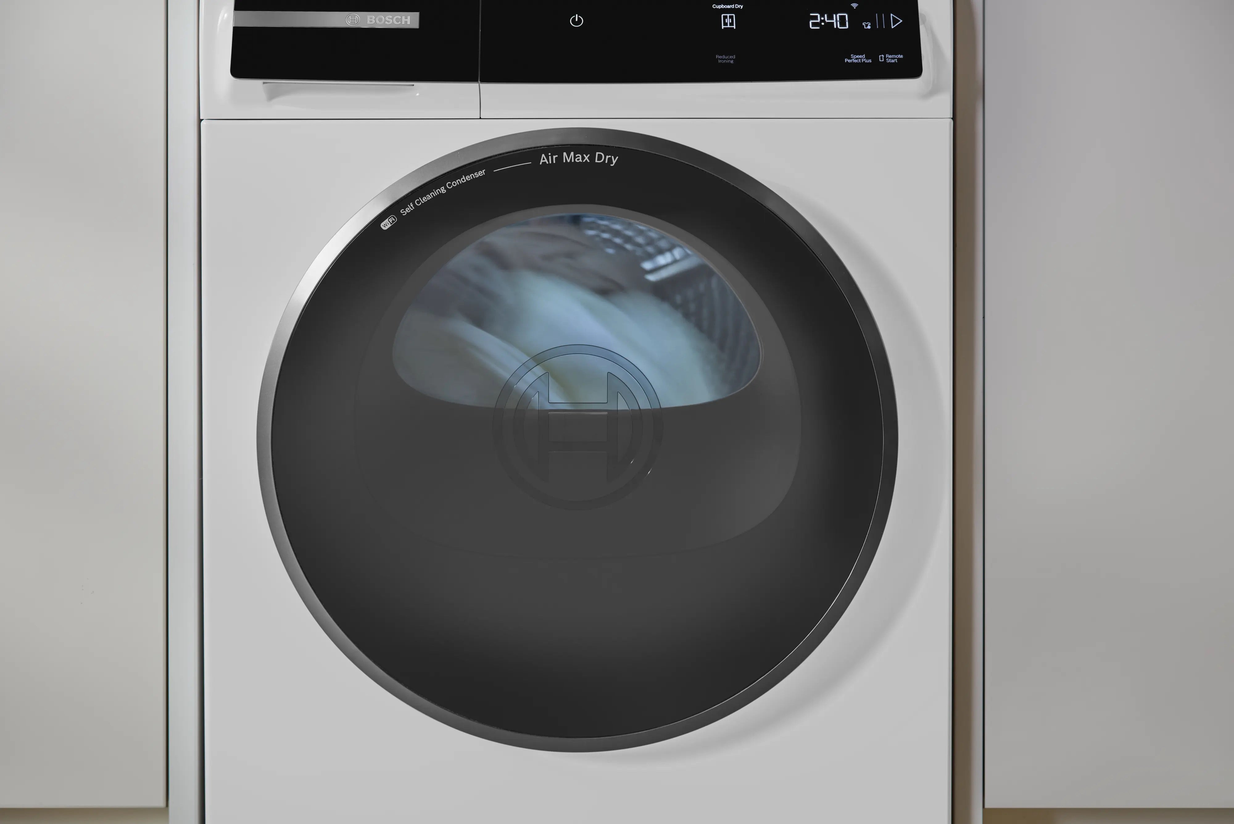 Bosch Series 8 Heat pump tumble dryer 9 kg - WRB247C9GB