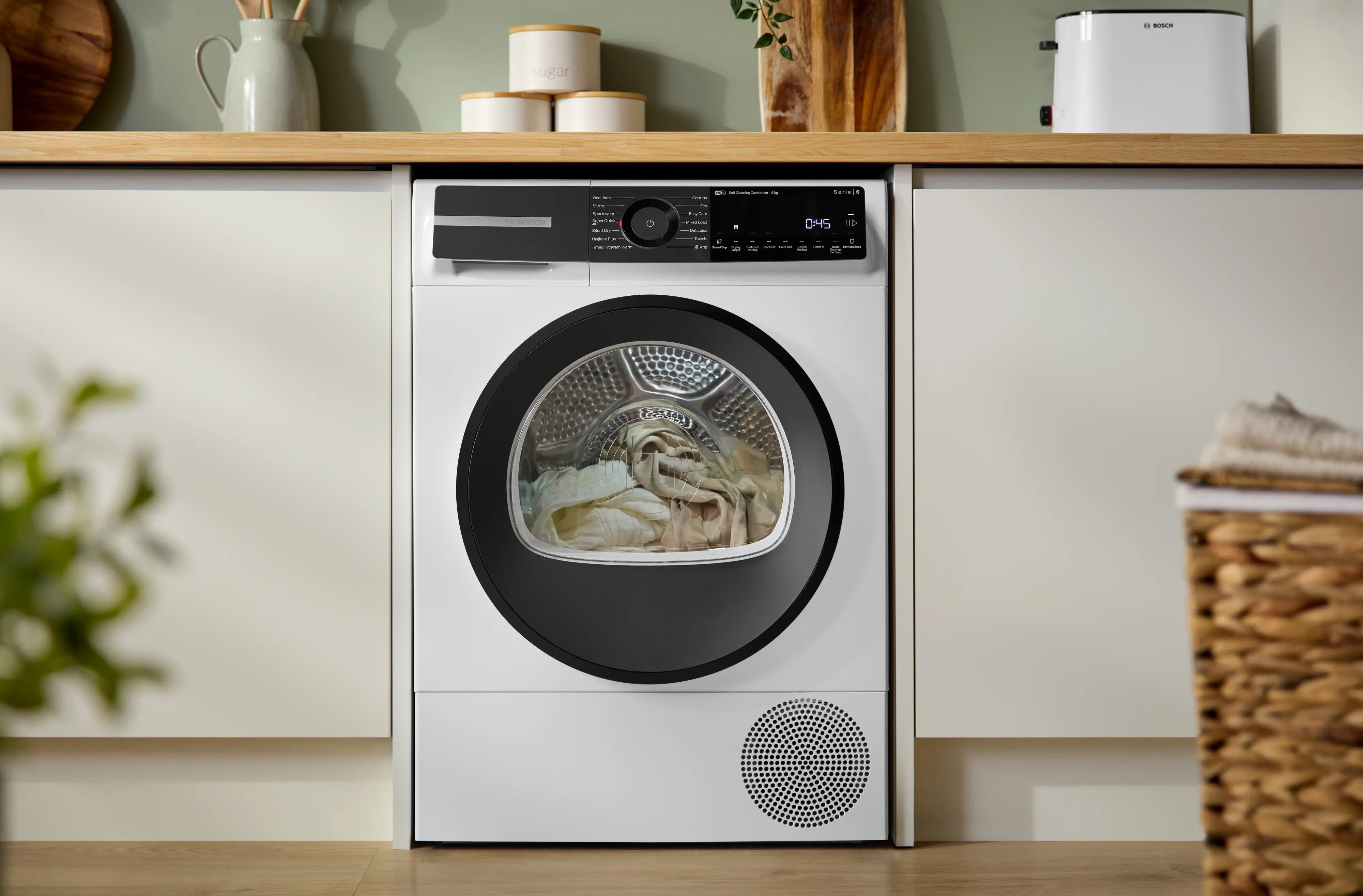 Bosch Series 6 Heat pump tumble dryer 9 kg - WQH246D9GB