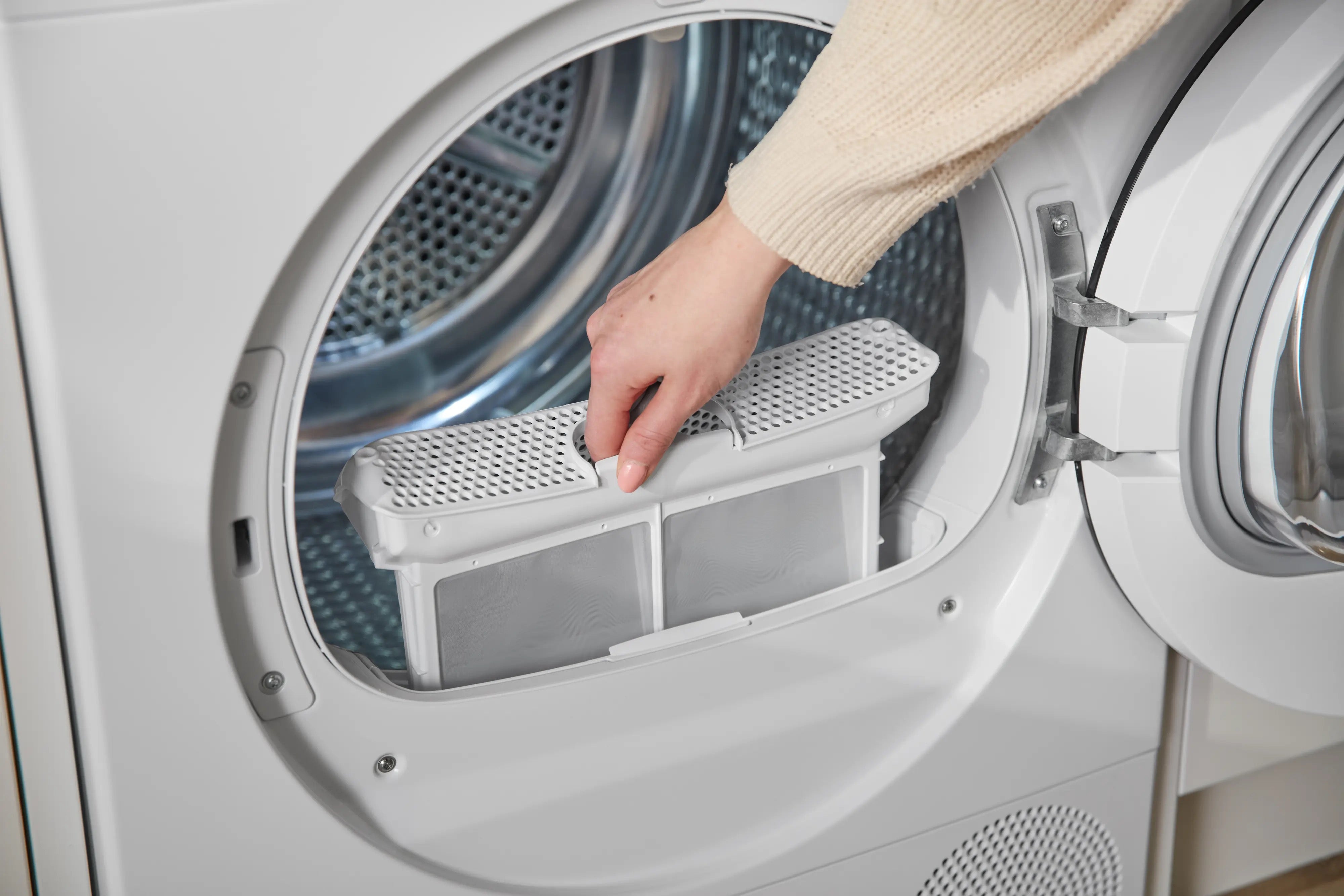 Bosch Series 6 Heat pump tumble dryer 9 kg - WQH246D9GB