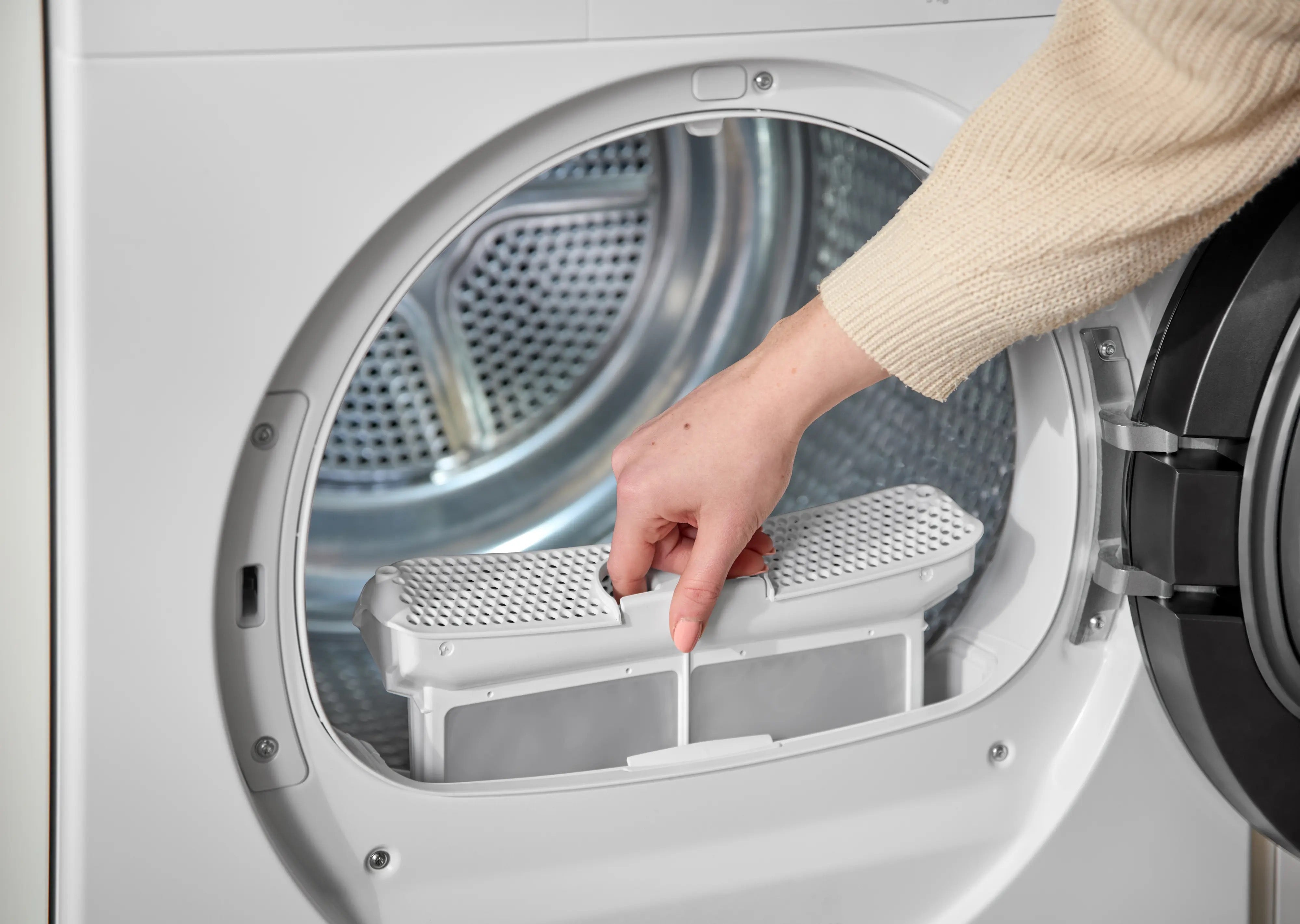 Bosch Series 6 Heat pump tumble dryer 9 kg - WQG24502GB