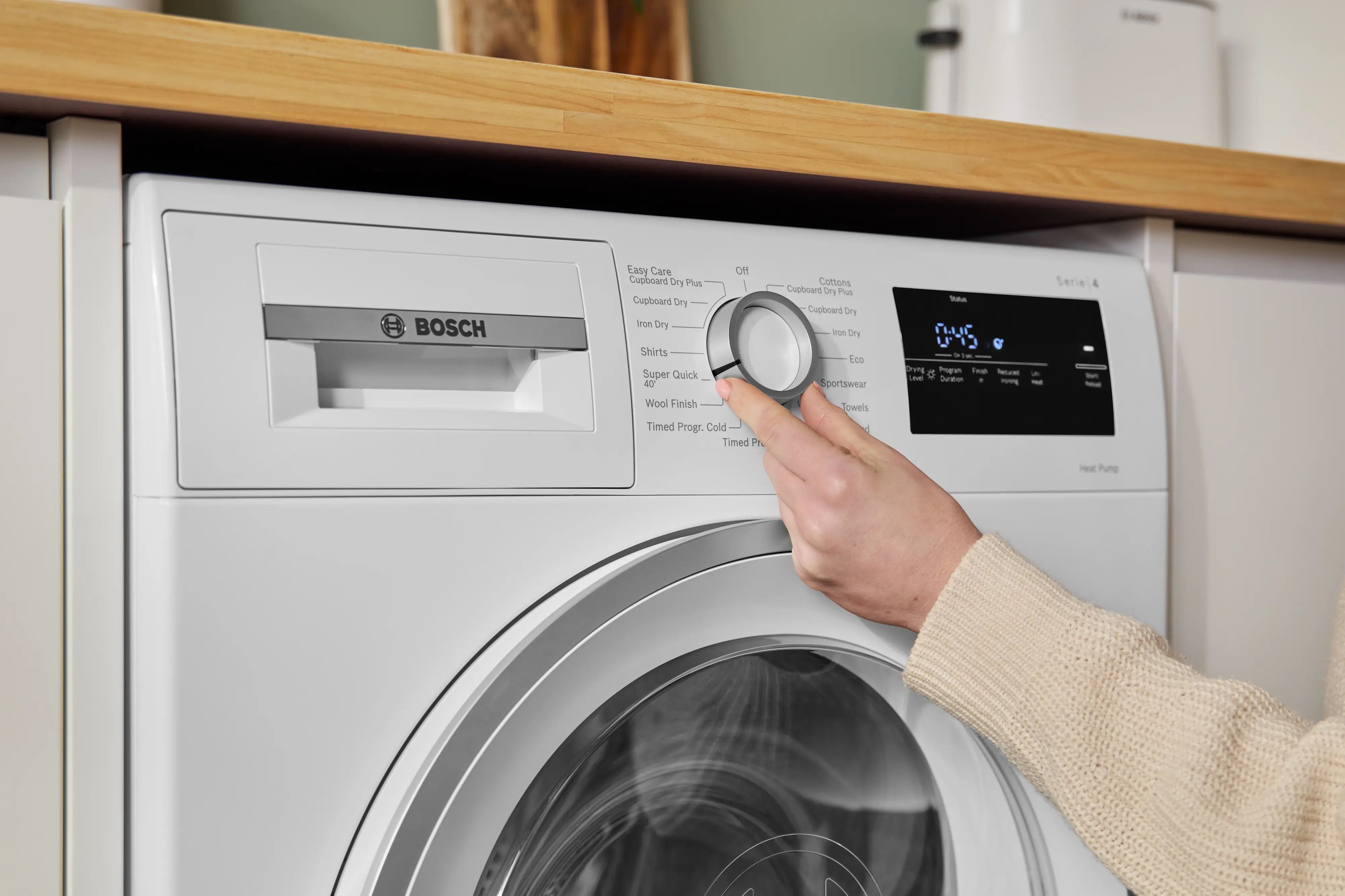 Bosch Series 4 Heat pump tumble dryer 8 kg - WTH85226GB