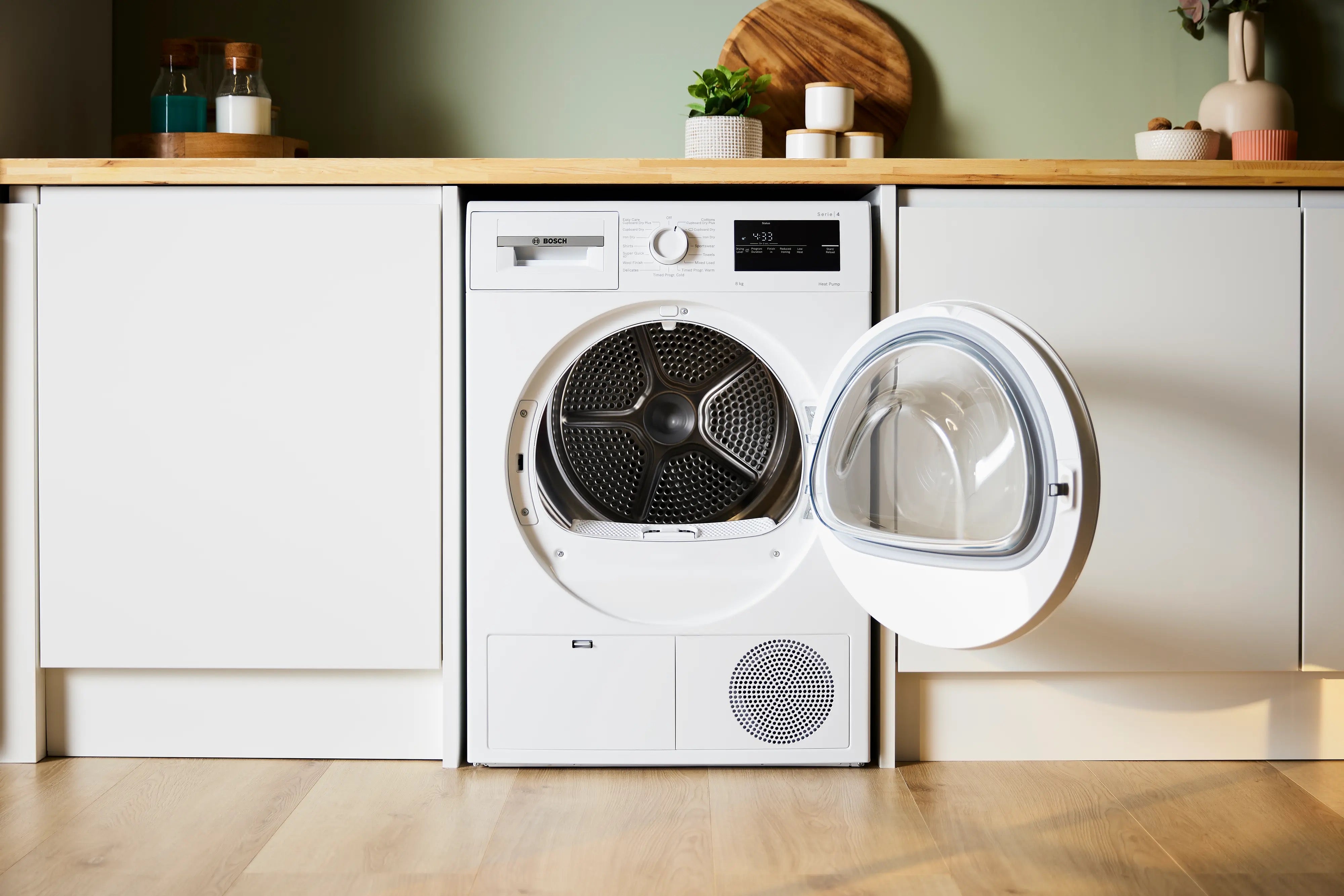 Bosch Series 4 Heat pump tumble dryer - WTH85225GB