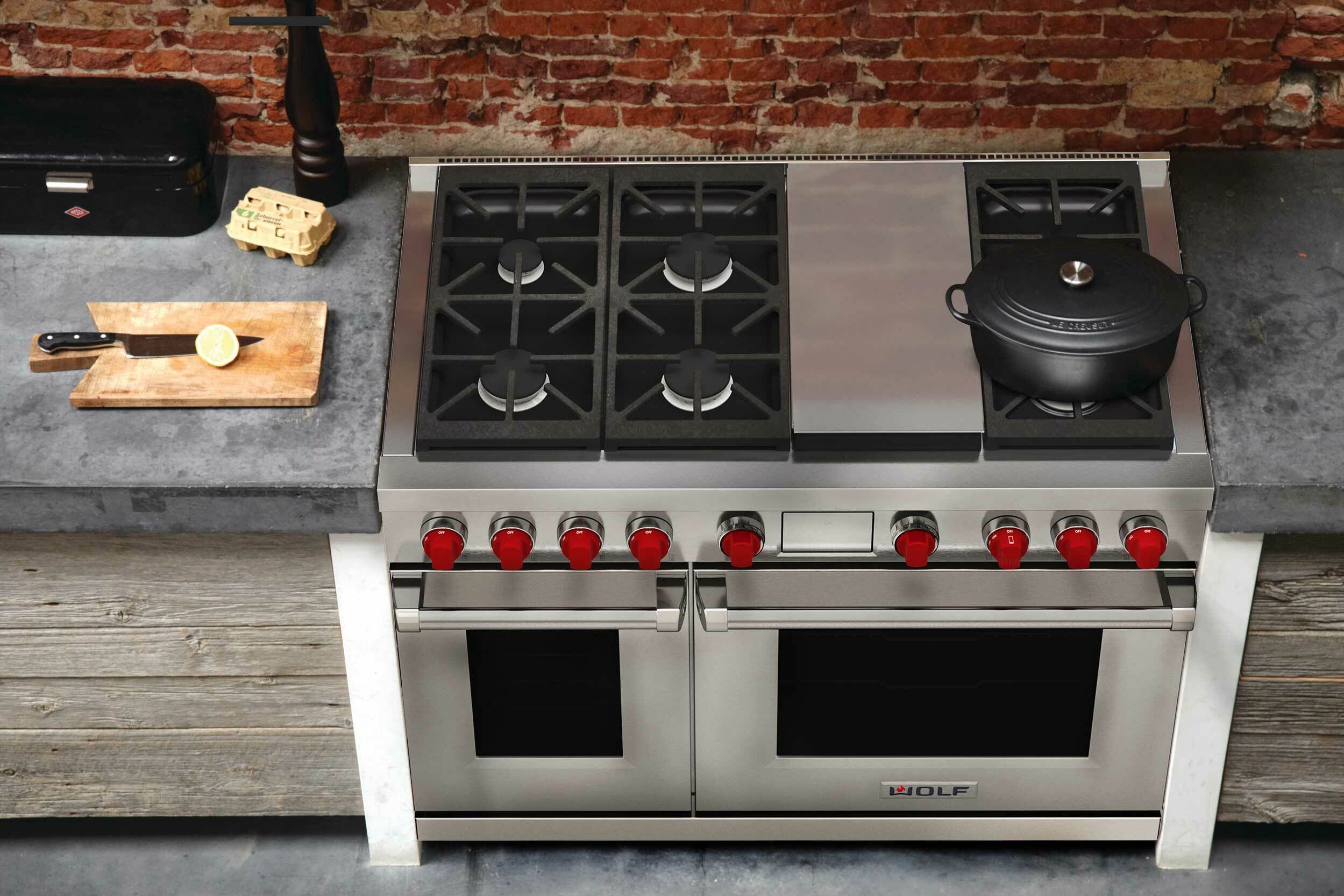 Wolf Dual Fuel Range, 6 Burner and Griddle ICBDF48650G/S/P