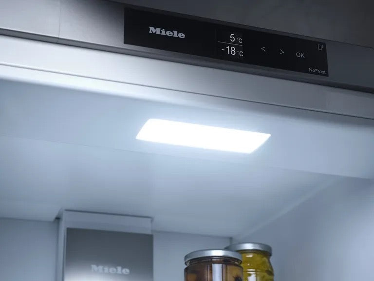 Miele KFN7744C Built In Fridge Freezer