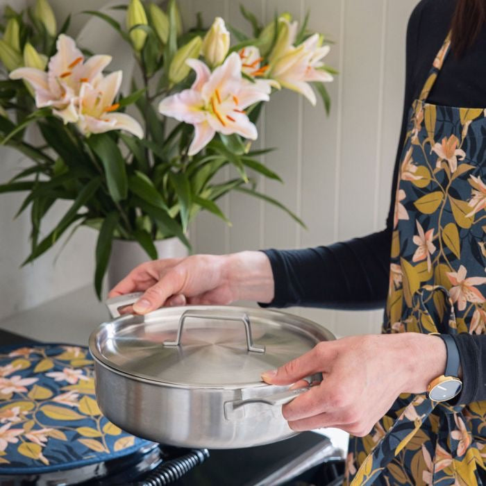 AGA Lilies Apron