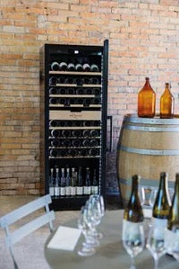 MQuvee Wine Cabinet - Velvet 220 Glass