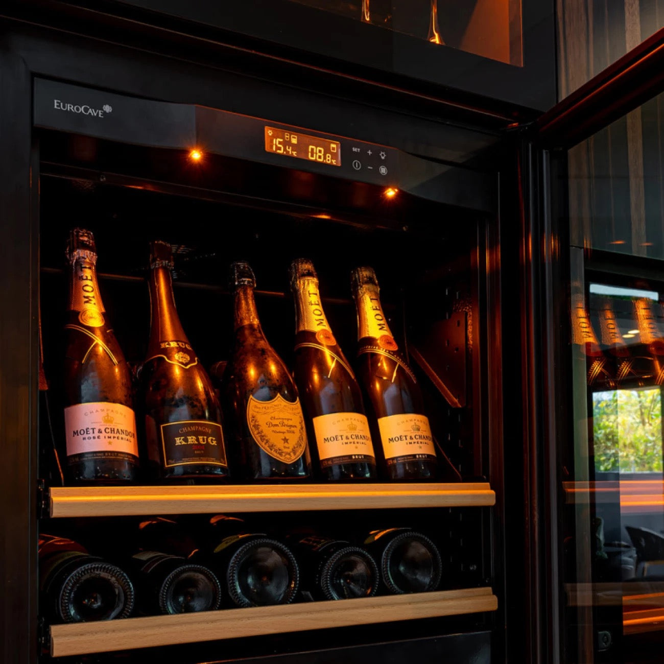 Eurocave Large wine serving cabinet, multi-temperature - Pure