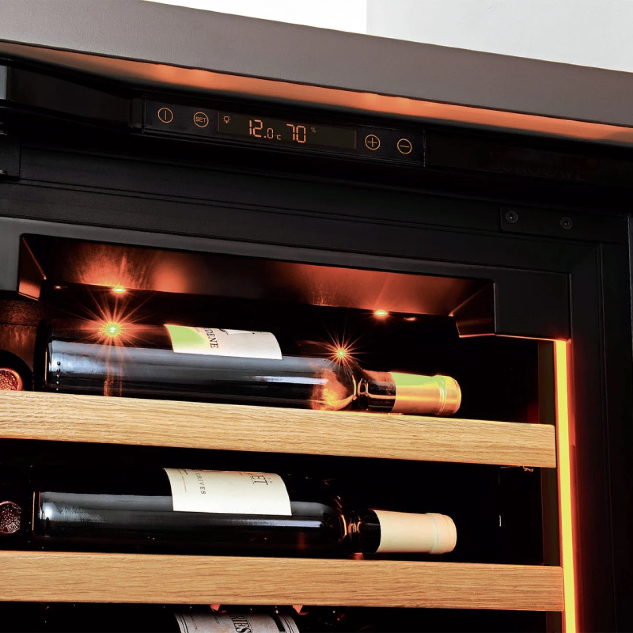 EuroCave Small wine serving cabinet, multi-temperature, which can be built-in and flush fitted - Inspiration