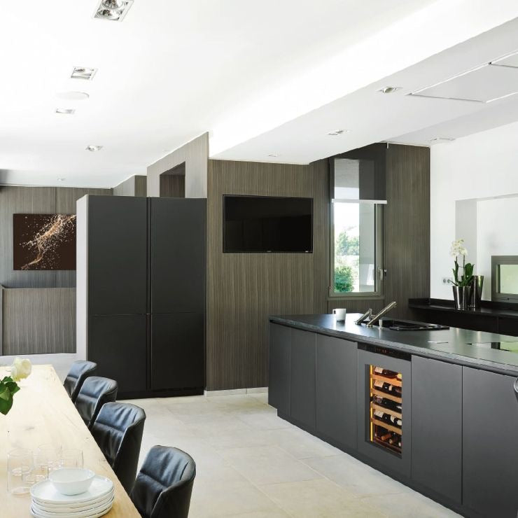 EuroCave Small wine serving cabinet, multi-temperature, which can be built-in and flush fitted - Inspiration