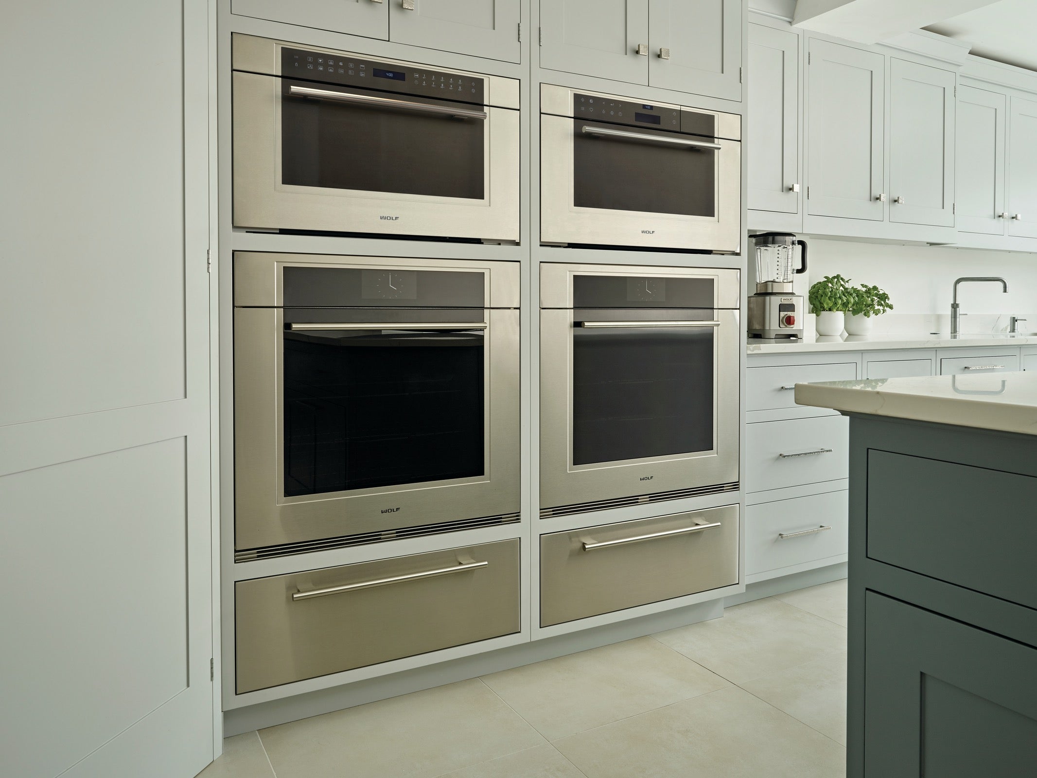 Wolf M Series Transitional Single Oven ICBSO3050TM/S/T