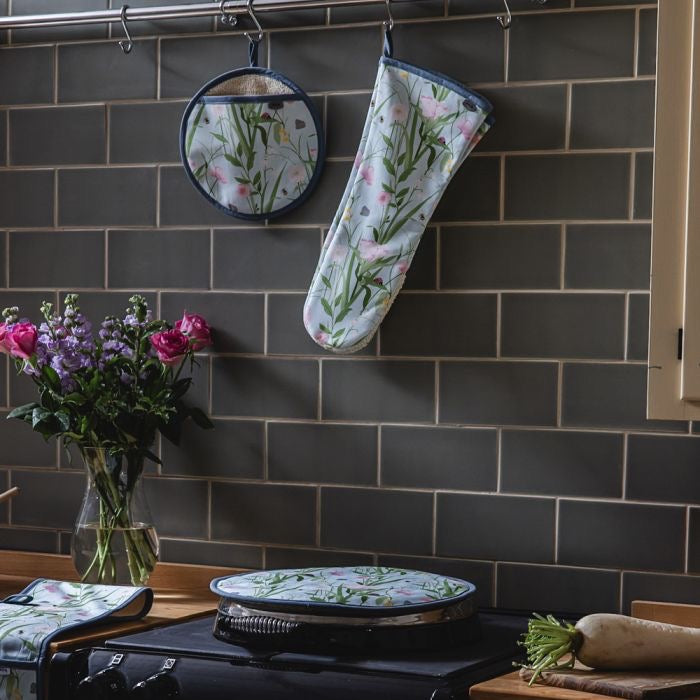 AGA Wild Meadow Pot Grab