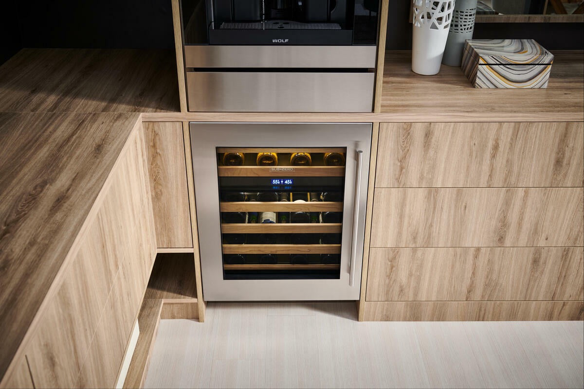 Sub-Zero Undercounter Wine Storage ICBDEU2450W