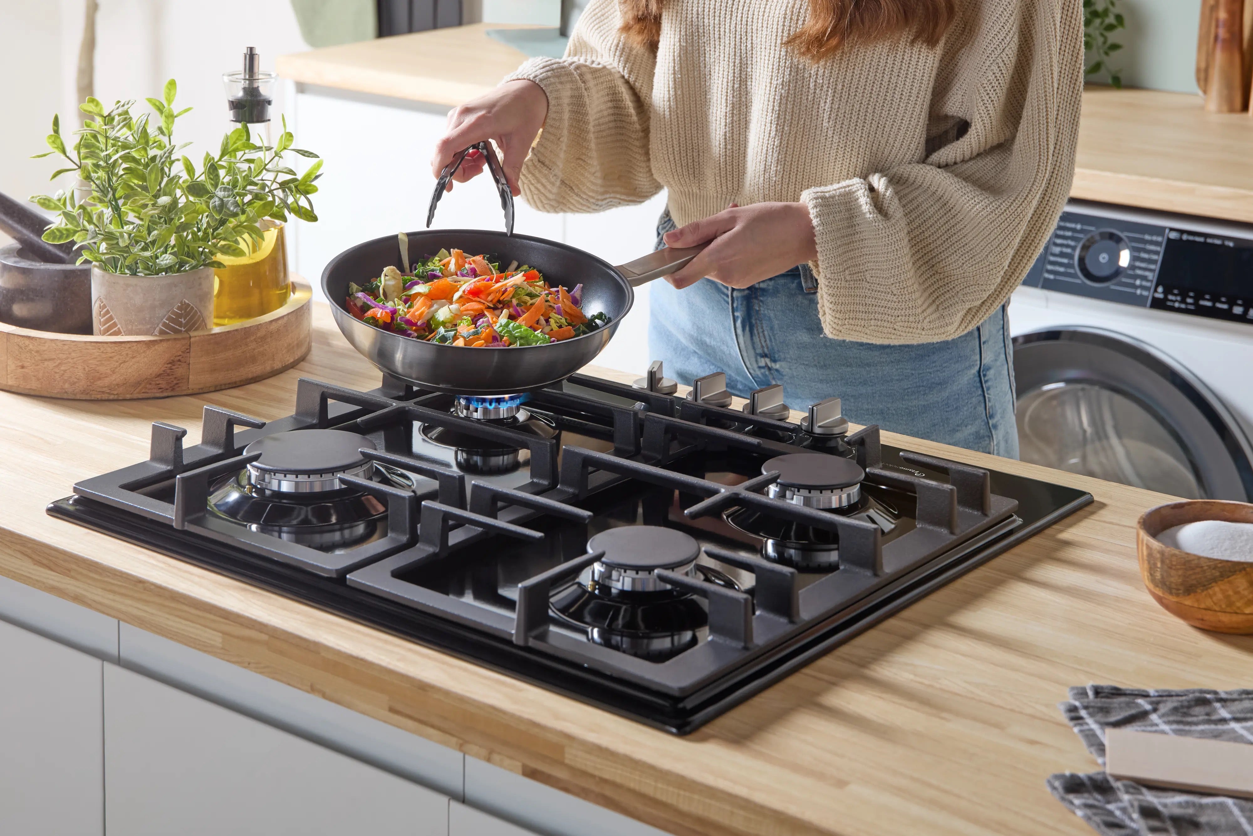 Bosch Series 6 Gas hob 60 cm Enamel, Black - PCP6A6I90
