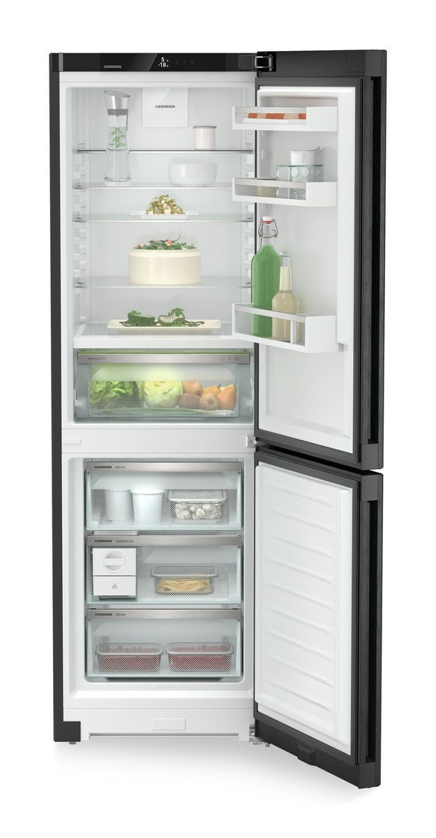 Liebherr CBNbda 5223 plus BioFresh NoFrost Fridge-freezer with BioFresh and NoFrost