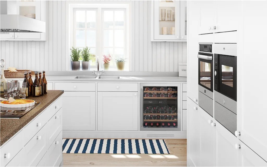 MQuvee Built-In Wine Fridge - WineCave 700 60D