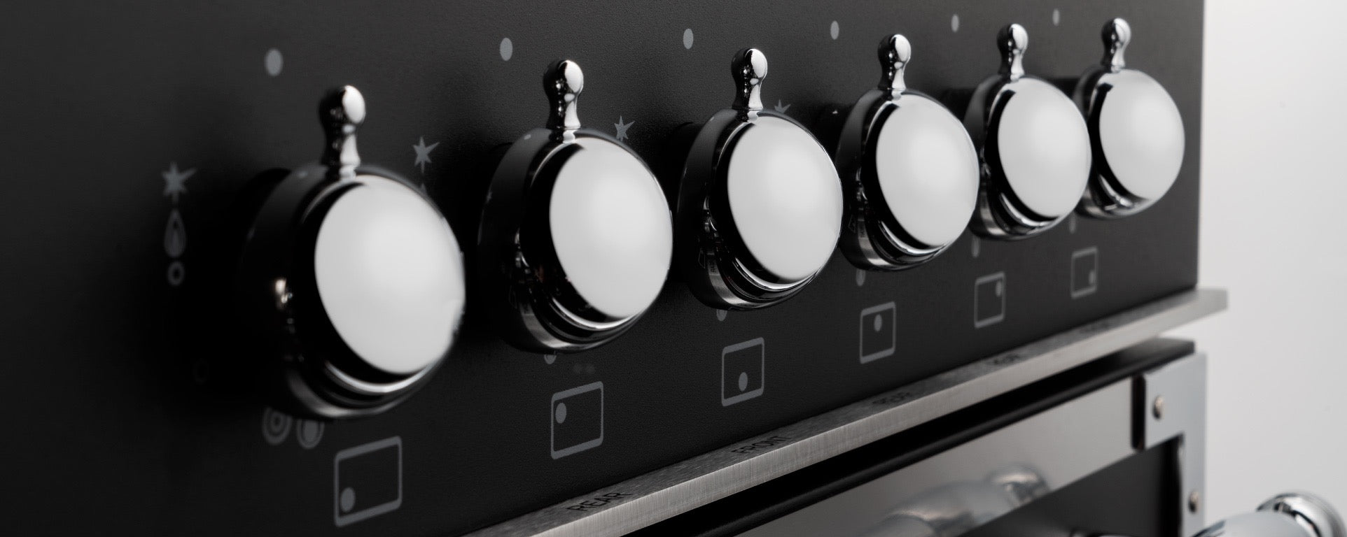 Bertazzoni Heritage Series 90 cm 6-Burner, Electric Oven