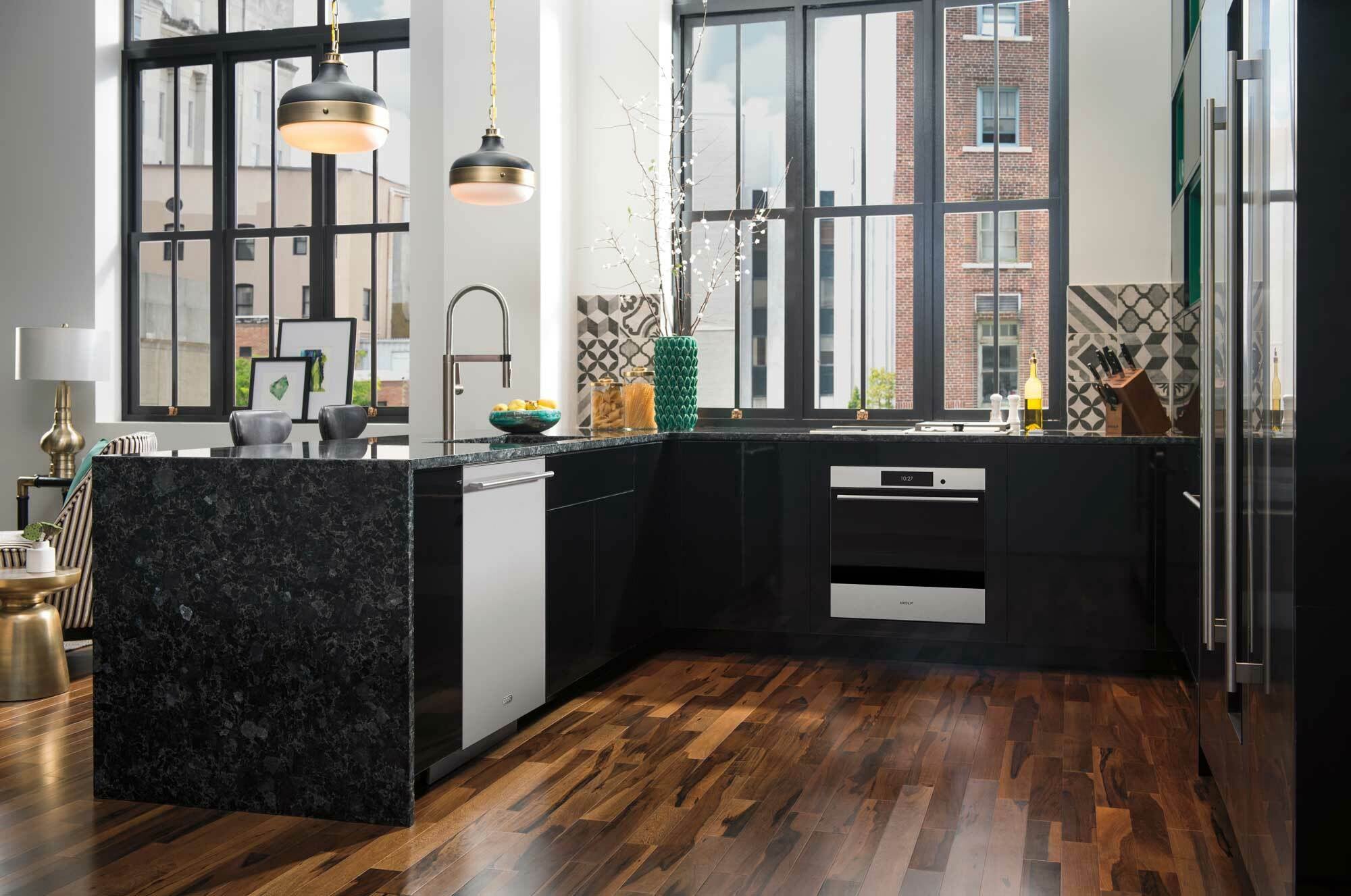 Wolf 60cm Built-In Single Oven ICBSO2450TE/S/T