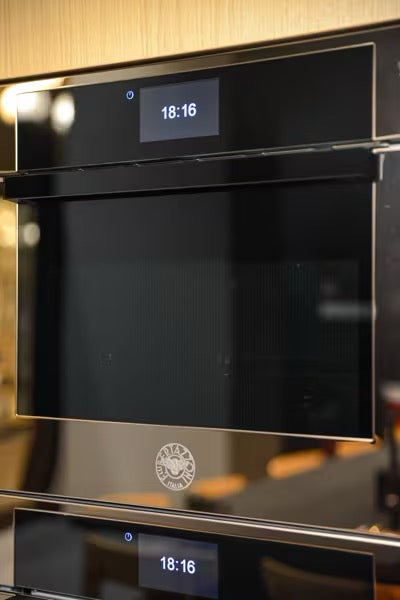 Bertazzoni Modern 60cm Electric Pyro Built-in Oven, TFT display