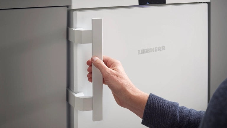 Liebherr Fd 1404 Pure with lever handle Under counter freezer with SmartFrost