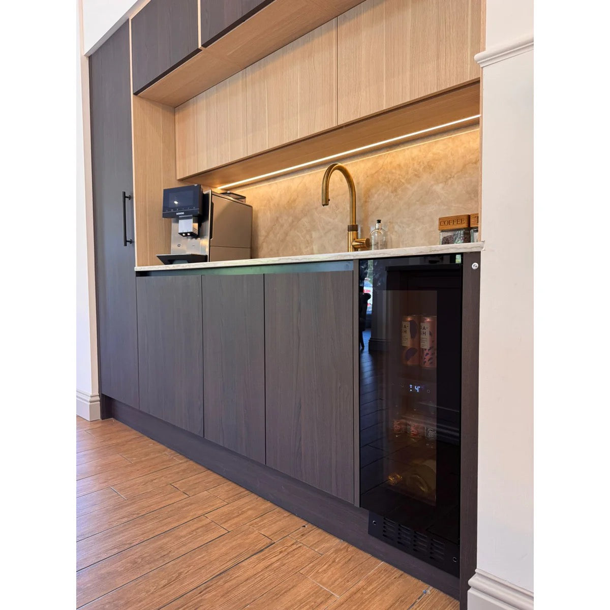 CELLA - 300mm - Undercounter Drinks Fridge - Handleless - BV18B-TO