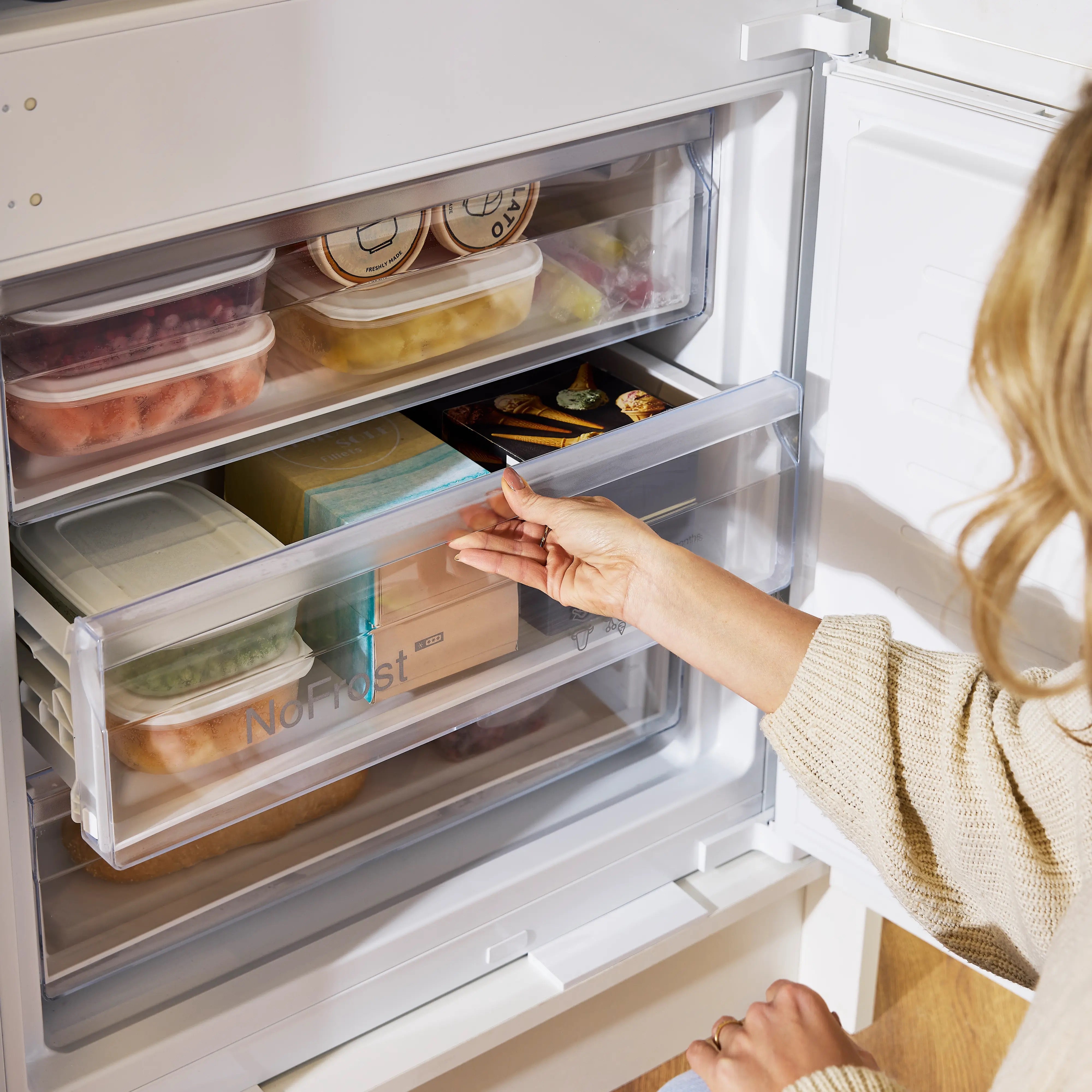 Bosch Series 2 Built-in fridge-freezer with freezer at bottom 193.5 x 69.1 cm - KBN96NSE1G