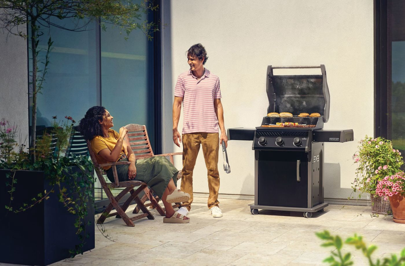 Napoleon Rogue® 425 Gas Grill - R425PK-2-GB