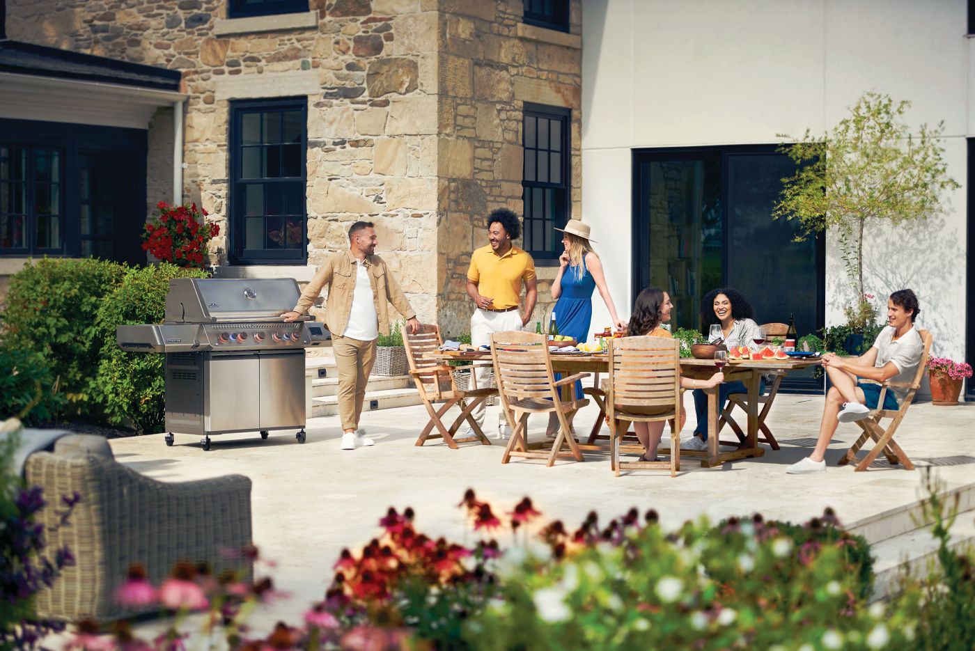 Prestige 665 Connected RSIB Gas Grill | Smart Wi-Fi Bluetooth BBQ | Infrared Side Burner | Infrared Rear Burner | Napoleon Grill UK | Caterbitz